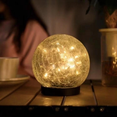 Solar crack garden lamp