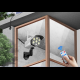 LED solar-powered monitored street light